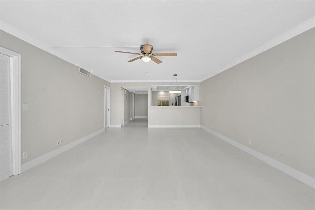 3800 Oaks Clubhouse Drive 201, Pompano Beach, FL 33069 photo 10