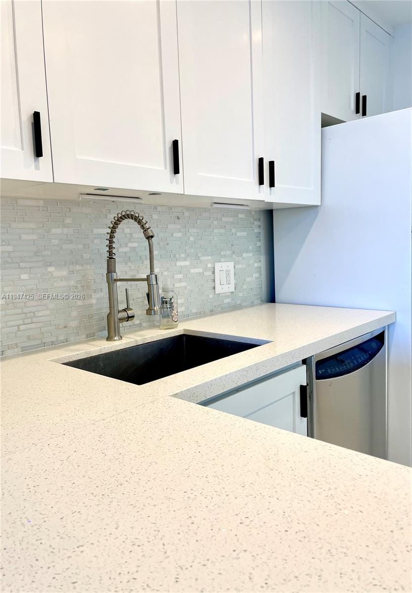 20335 W Country Club Drive 405 — photo 11