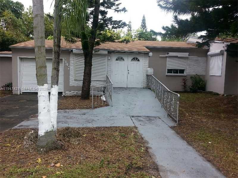 2447 Pierce Street 1, Hollywood, FL 33020, Hollywood