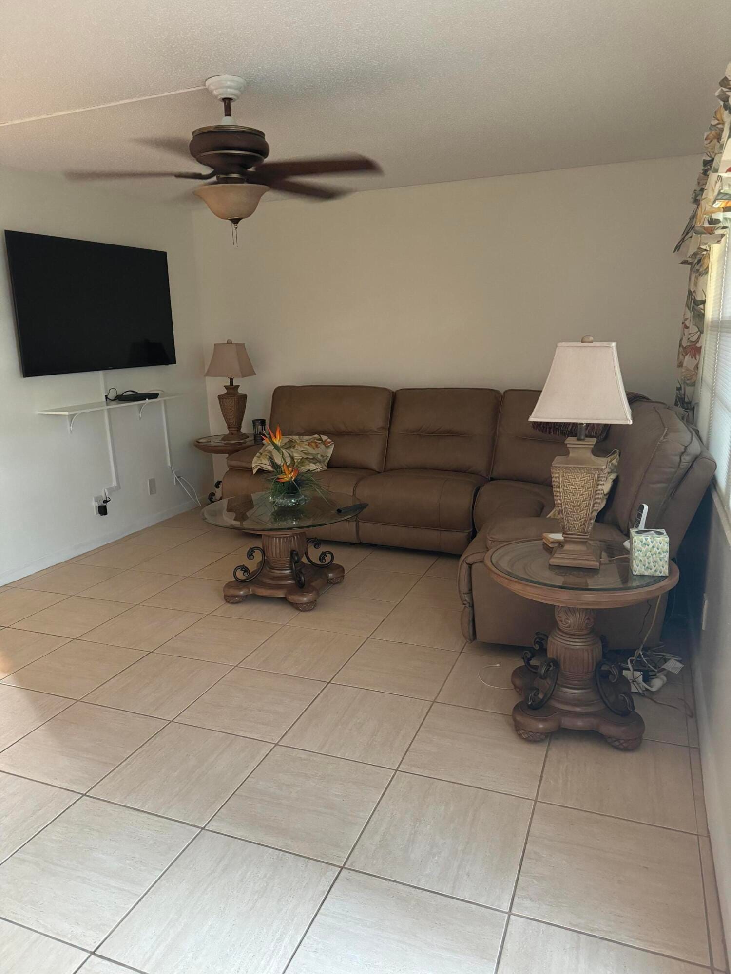 1011 Cornwall A 1011 — photo 8