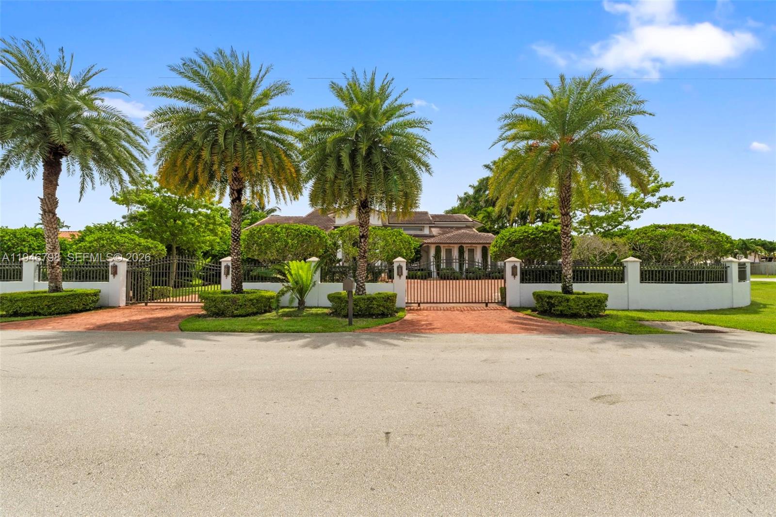 185 SW 130th Avenue, Miami, FL 33184, Miami