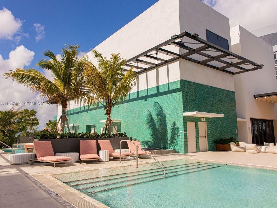 11 NE 6 Street 814, Miami, FL 33132 photo 4