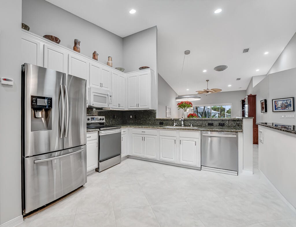 8590 Logia Circle — photo 11