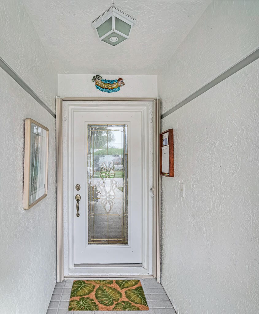 8590 Logia Circle — photo 6