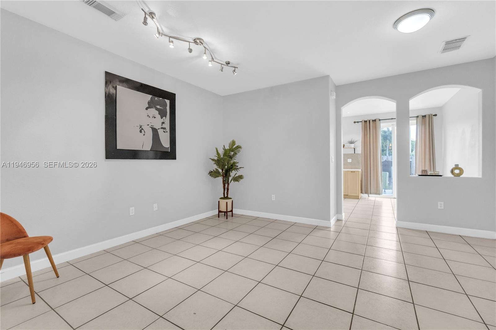 5400 NW 107th Avenue 401, Doral, FL 33178 photo 5