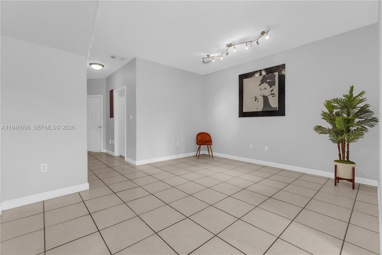 5400 NW 107th Avenue 401, Doral, FL 33178 photo 6