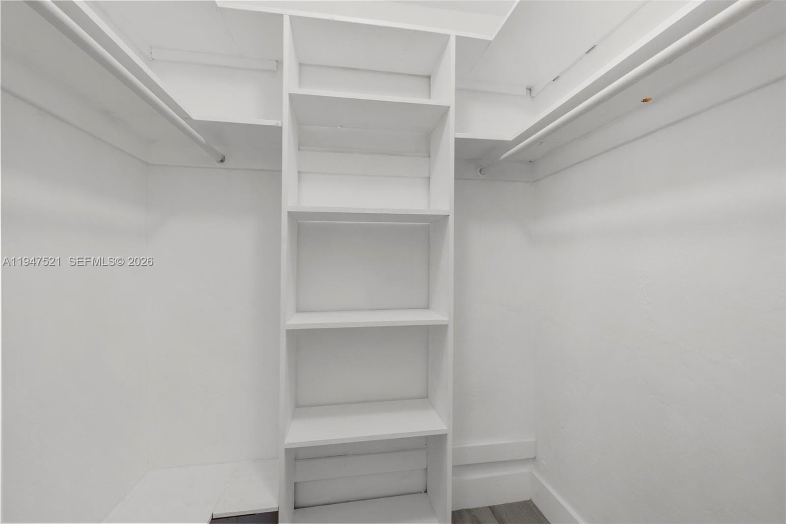 1011 NE 196th Street, Miami, FL 33179 photo 13