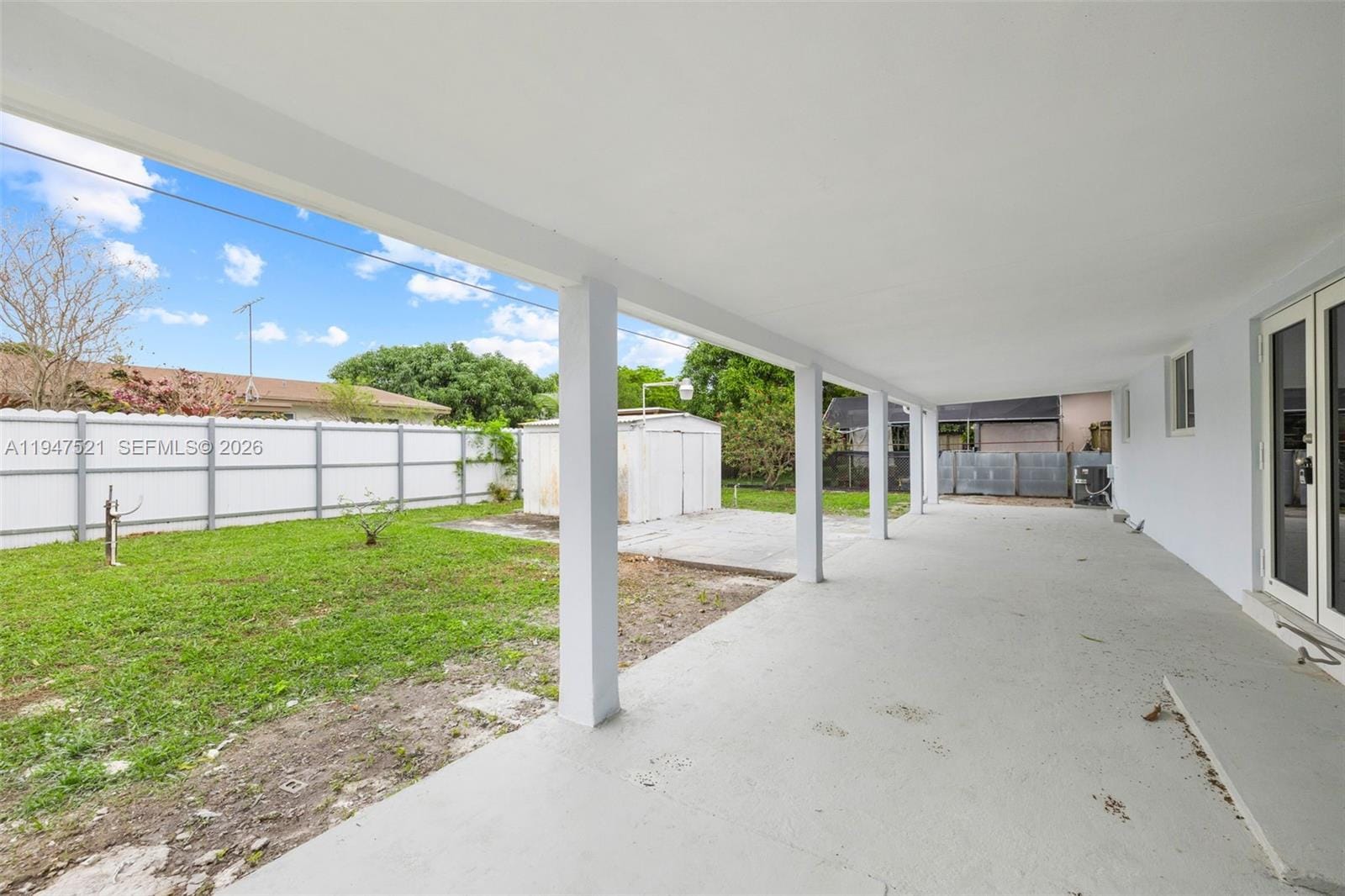 1011 NE 196th Street, Miami, FL 33179 photo 27