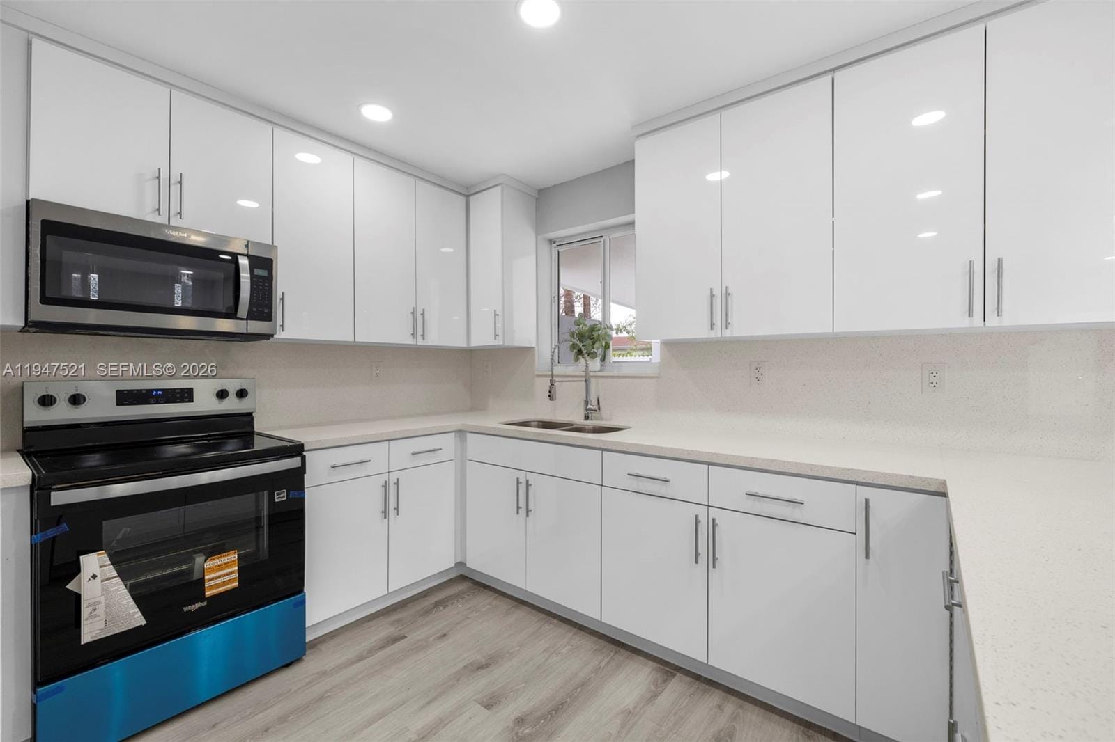 1011 NE 196th Street, Miami, FL 33179 photo 8