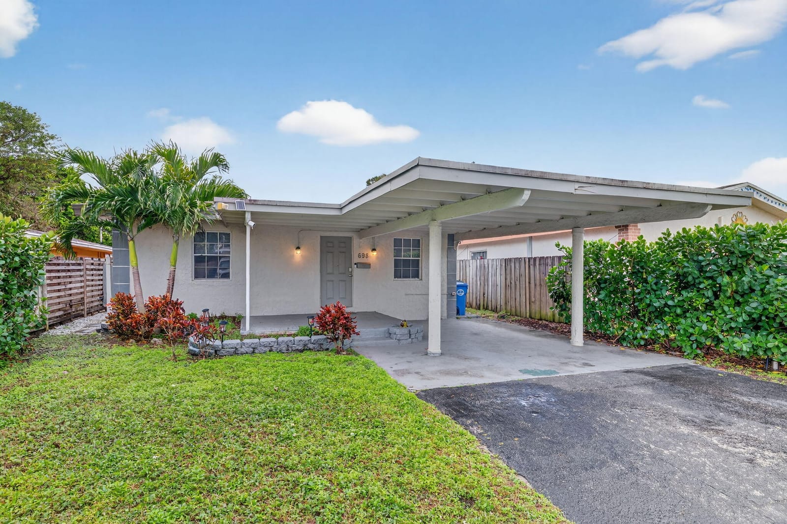 698 NE 36th Street, Oakland Park, FL 33334 photo 1