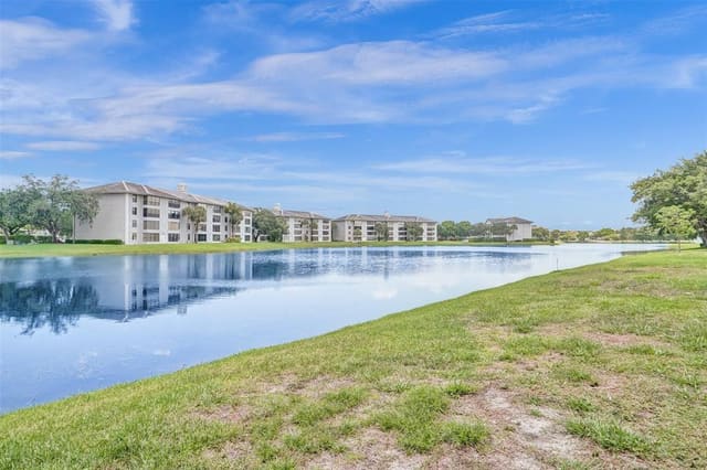 9440 Poinciana Place 101, Pine Island Ridge, Davie, FL
