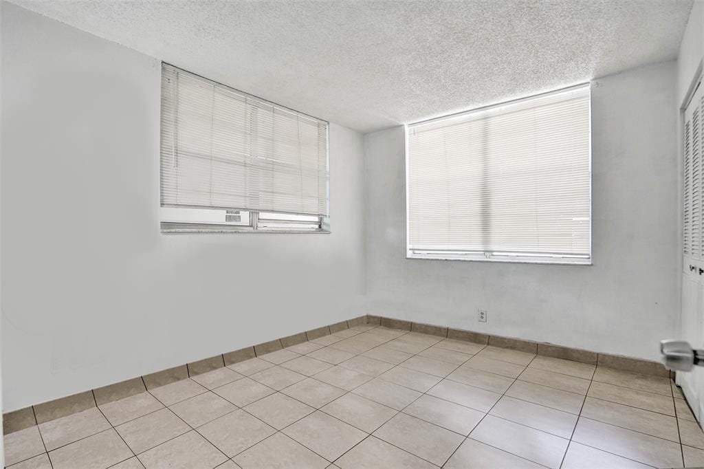 9440 Poinciana Place 101, Davie, FL 33324 photo 13