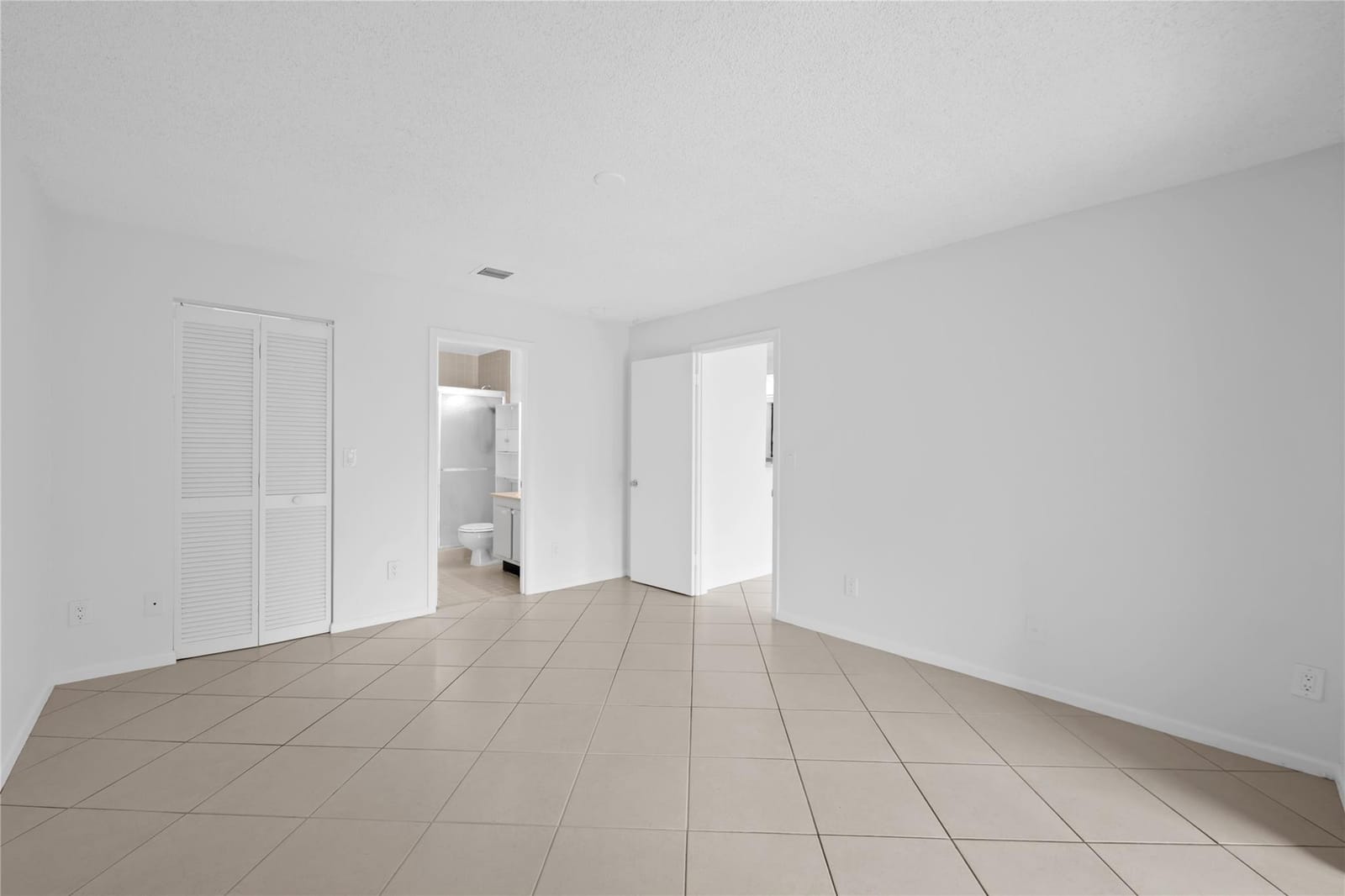 3574 NW 95th Terrace 8q — photo 7