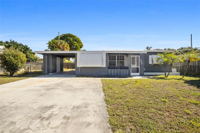 2432 NE 13th Avenue, sold in Collier Manor 4th Add, Pompano Beach, FL