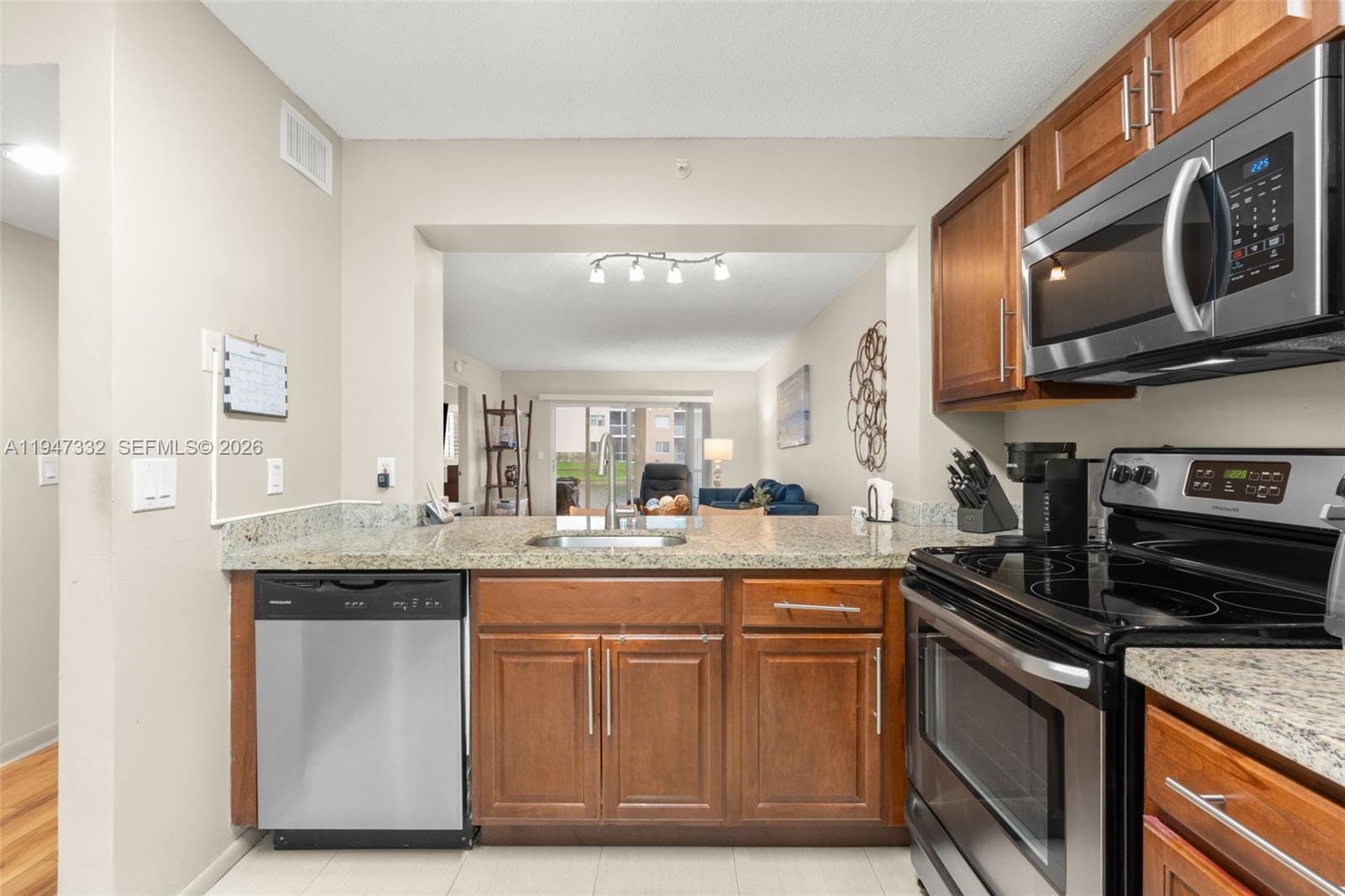 9560 Weldon Circle J105 — photo 7
