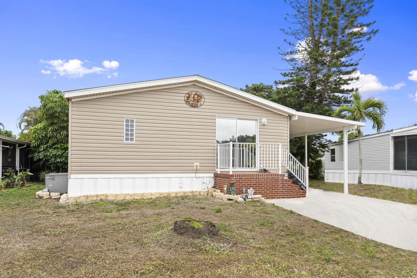 6910 SE Congress Street, Hobe Sound, FL 33455 photo 2