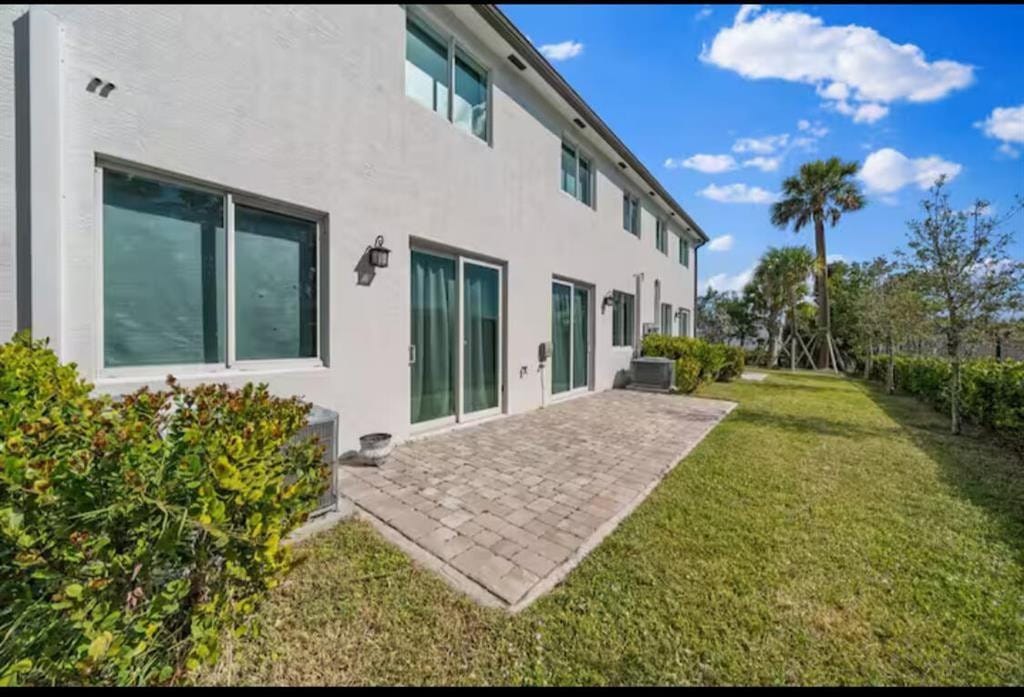 1559 W 26th Court, Riviera Beach, FL 33404 photo 17