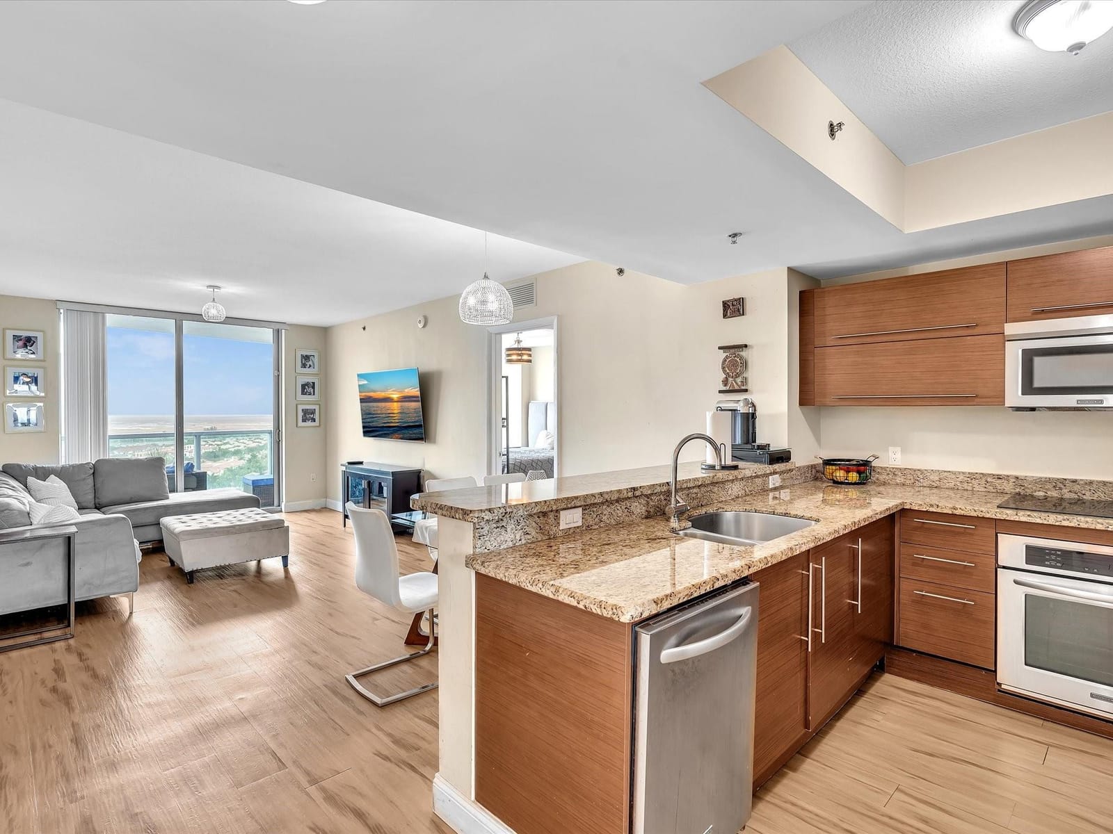 2681 N Flamingo Road 2104S, Fort Lauderdale, FL 33323 photo 6