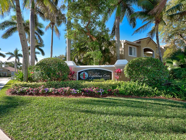 260 Village Boulevard 5204, sold in Lighthouse Cove, Tequesta, FL