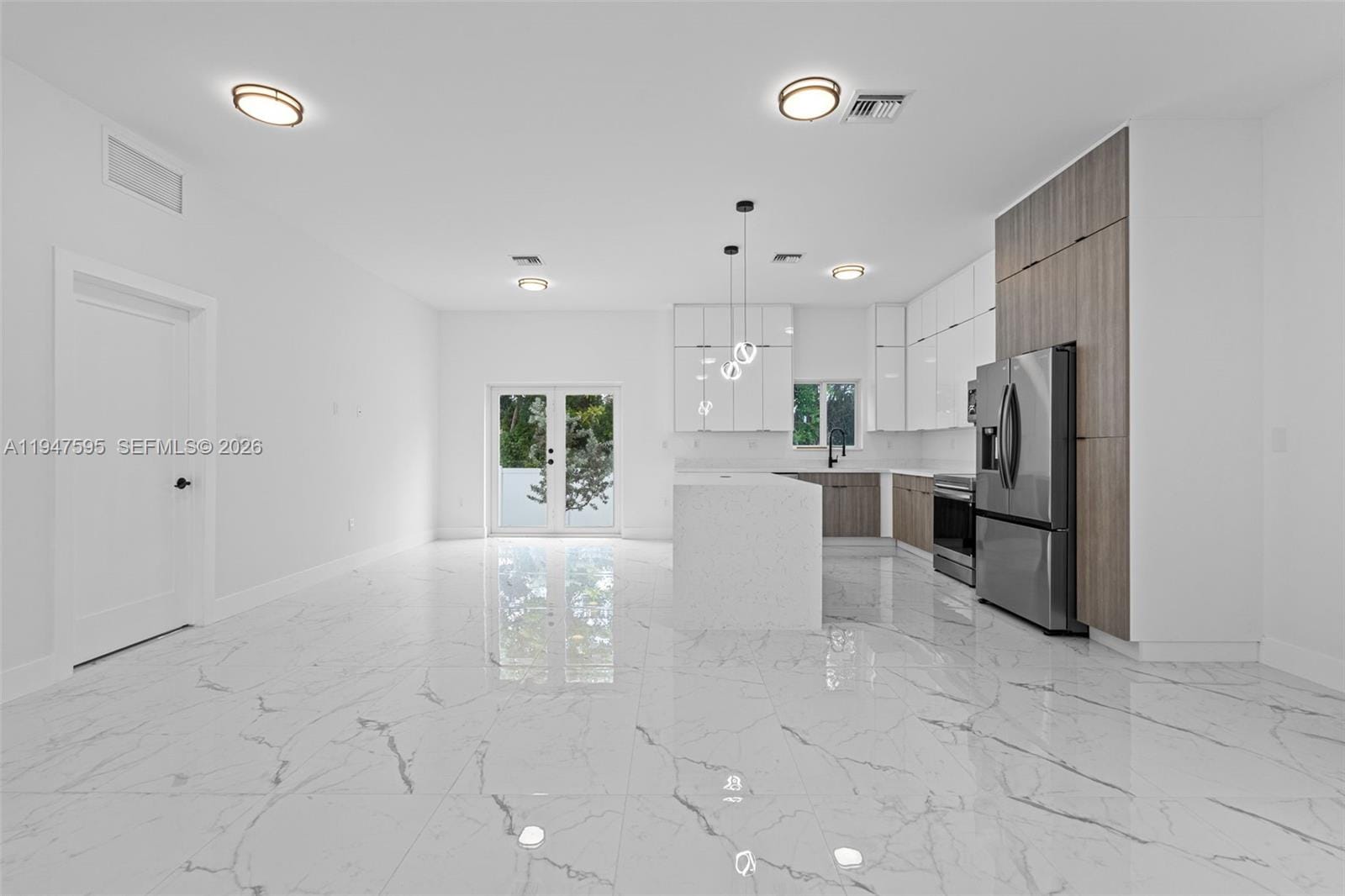 2861 NW 8th Court, Fort Lauderdale, FL 33311 photo 4