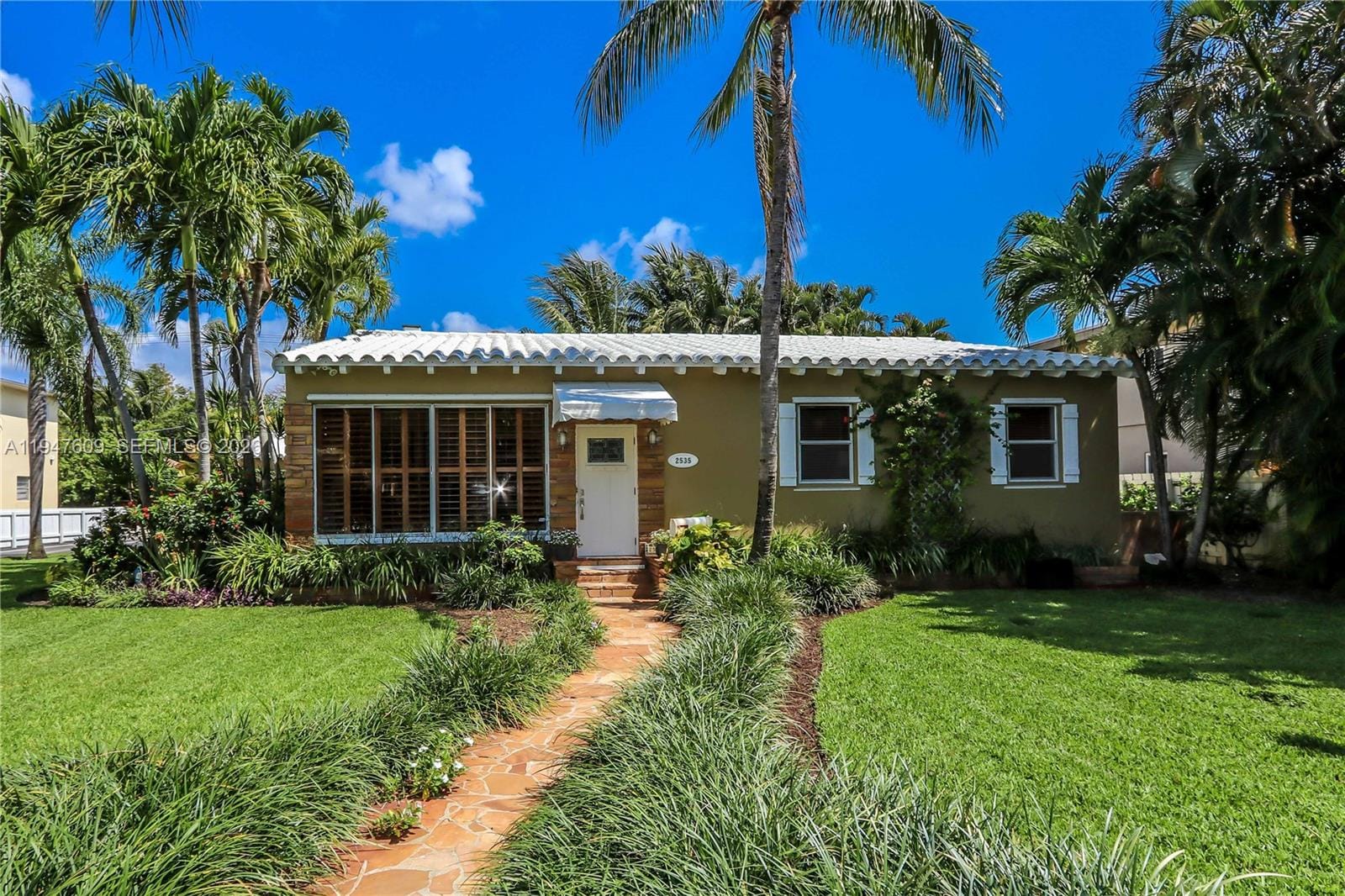 2535 Lincoln Street, Hollywood, FL 33020