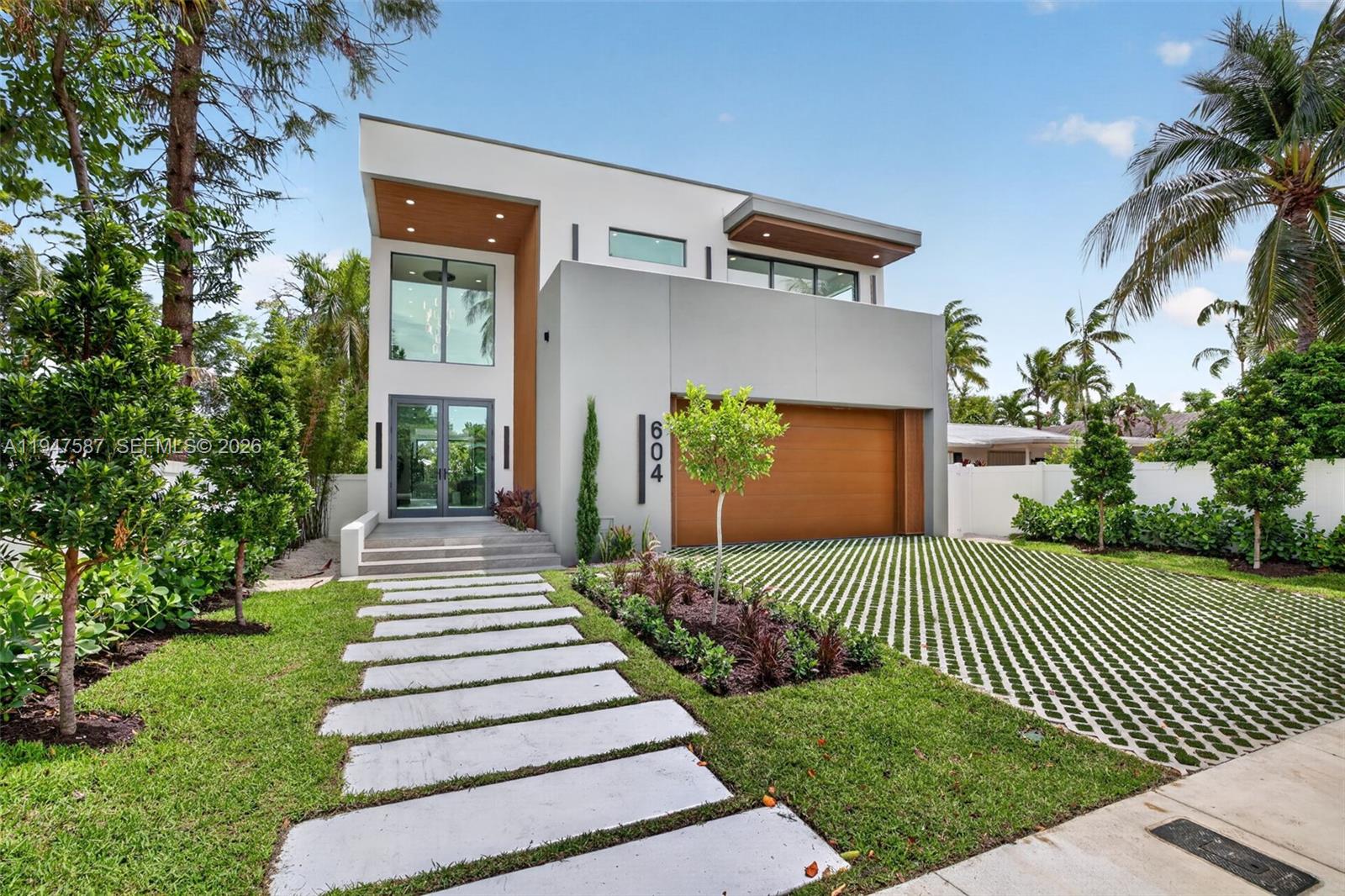 604 SW 7th Street, Fort Lauderdale, FL 33315, Fort Lauderdale