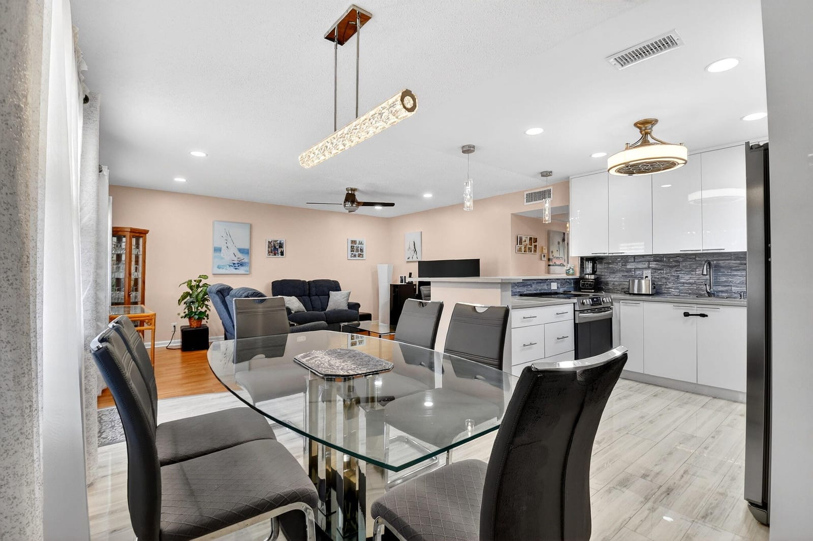 209 Somerset K, West Palm Beach, FL 33417 photo 4