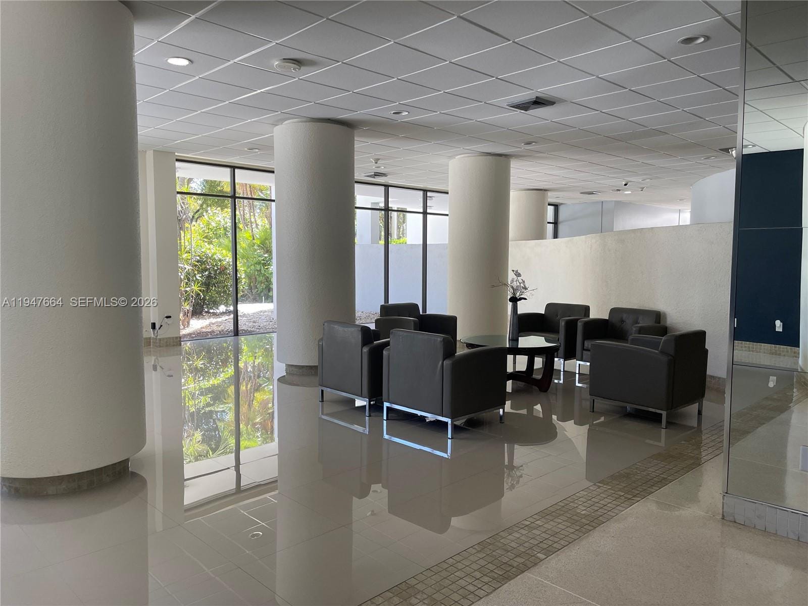 20100 W Country Club Drive 507, Aventura, FL 33180 photo 17