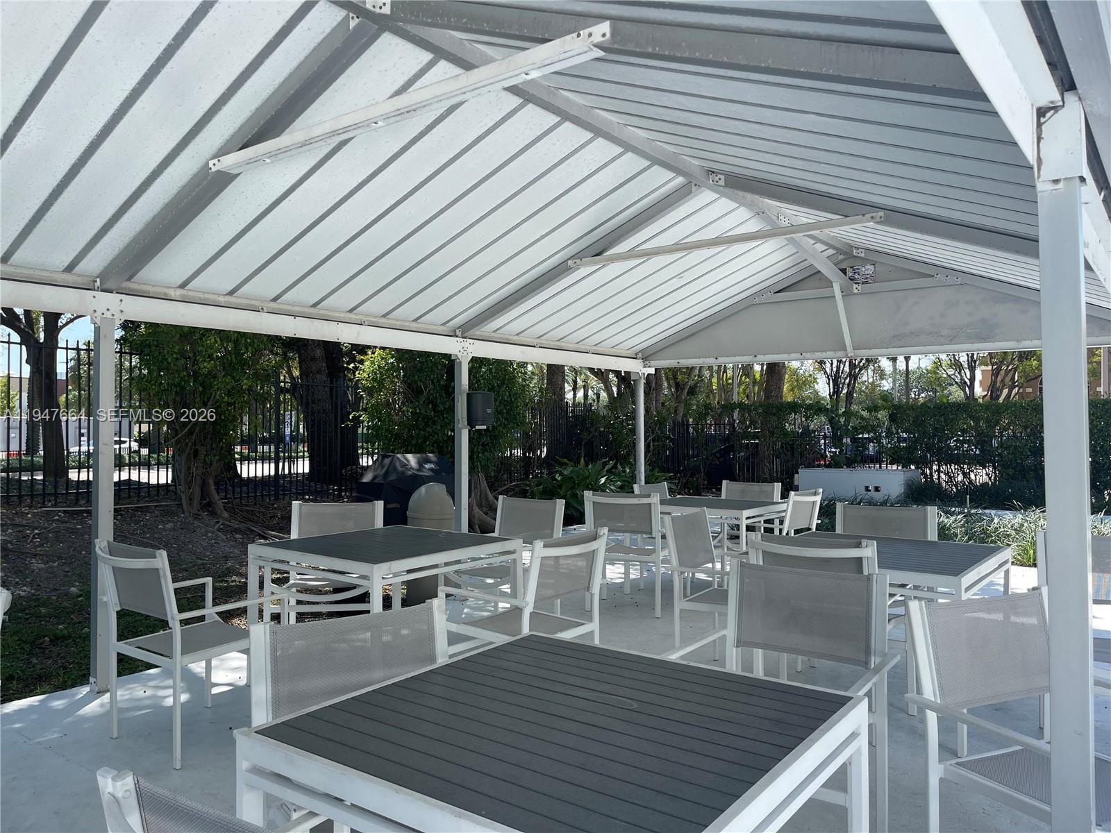 20100 W Country Club Drive 507, Aventura, FL 33180 photo 22