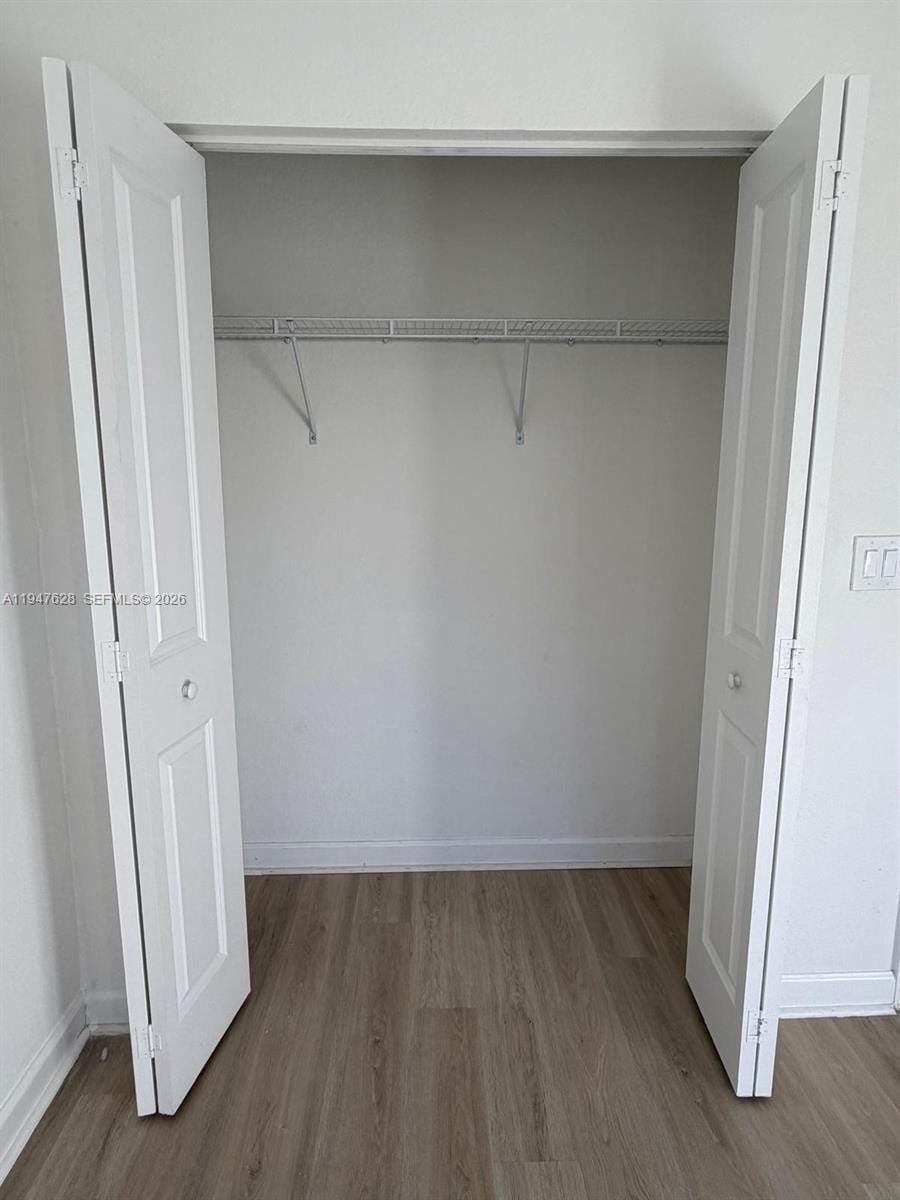 909 NE 211th Street, Miami, FL 33179 photo 24