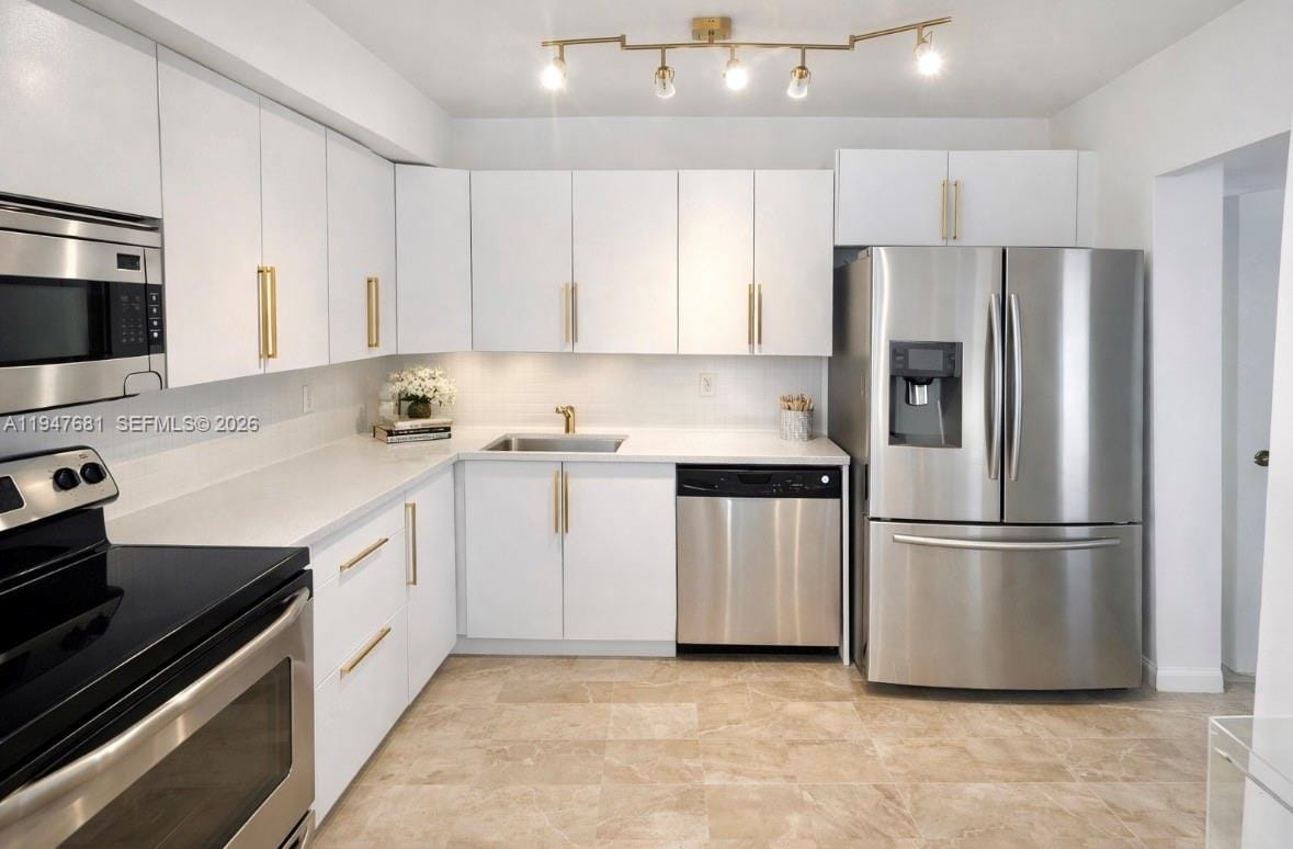 801 Three Islands Boulevard 411 — photo 4