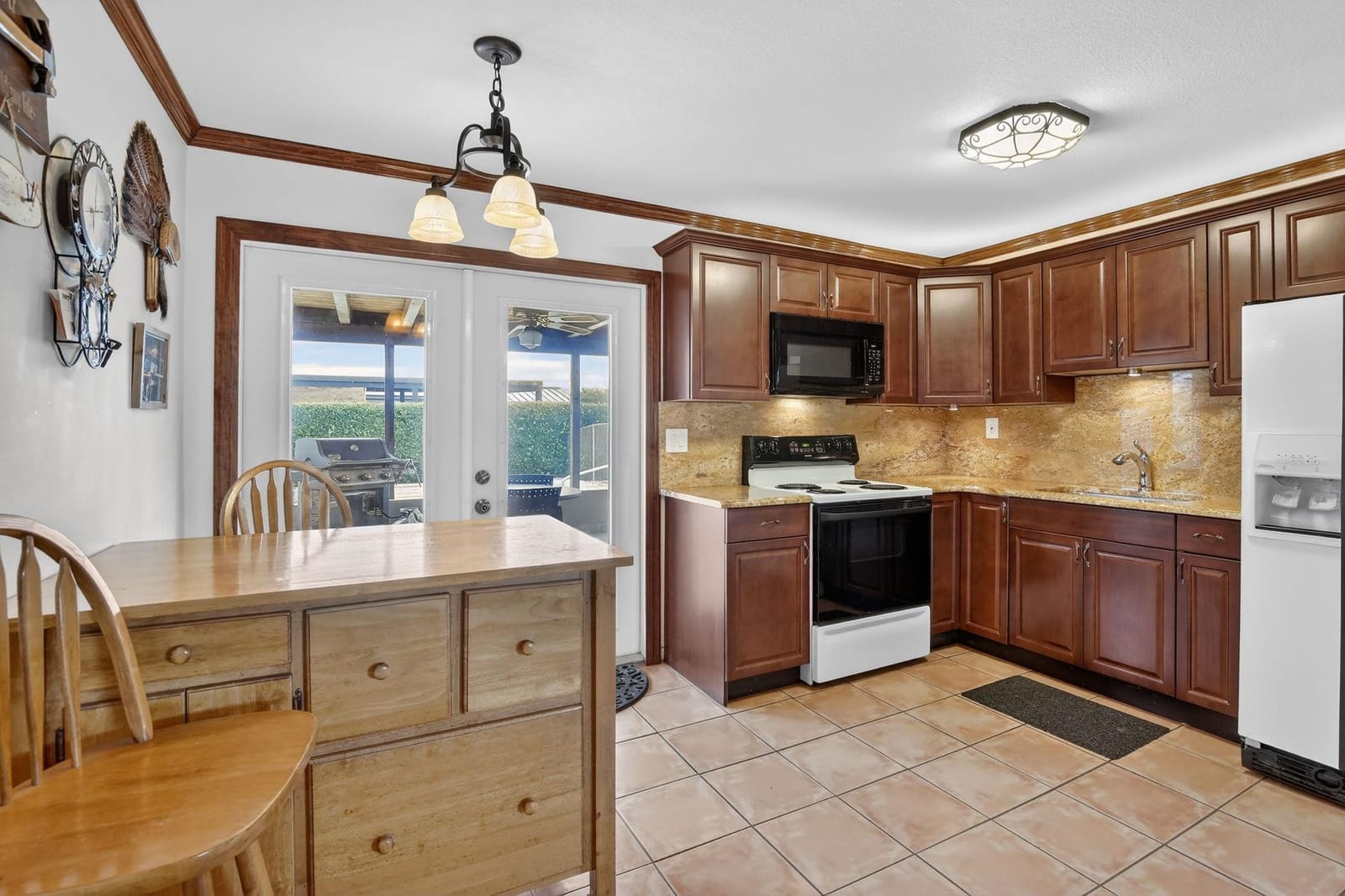4901 SW 18th Street — photo 11