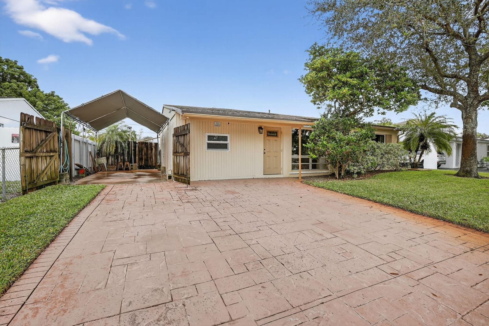 4901 SW 18th Street — photo 4