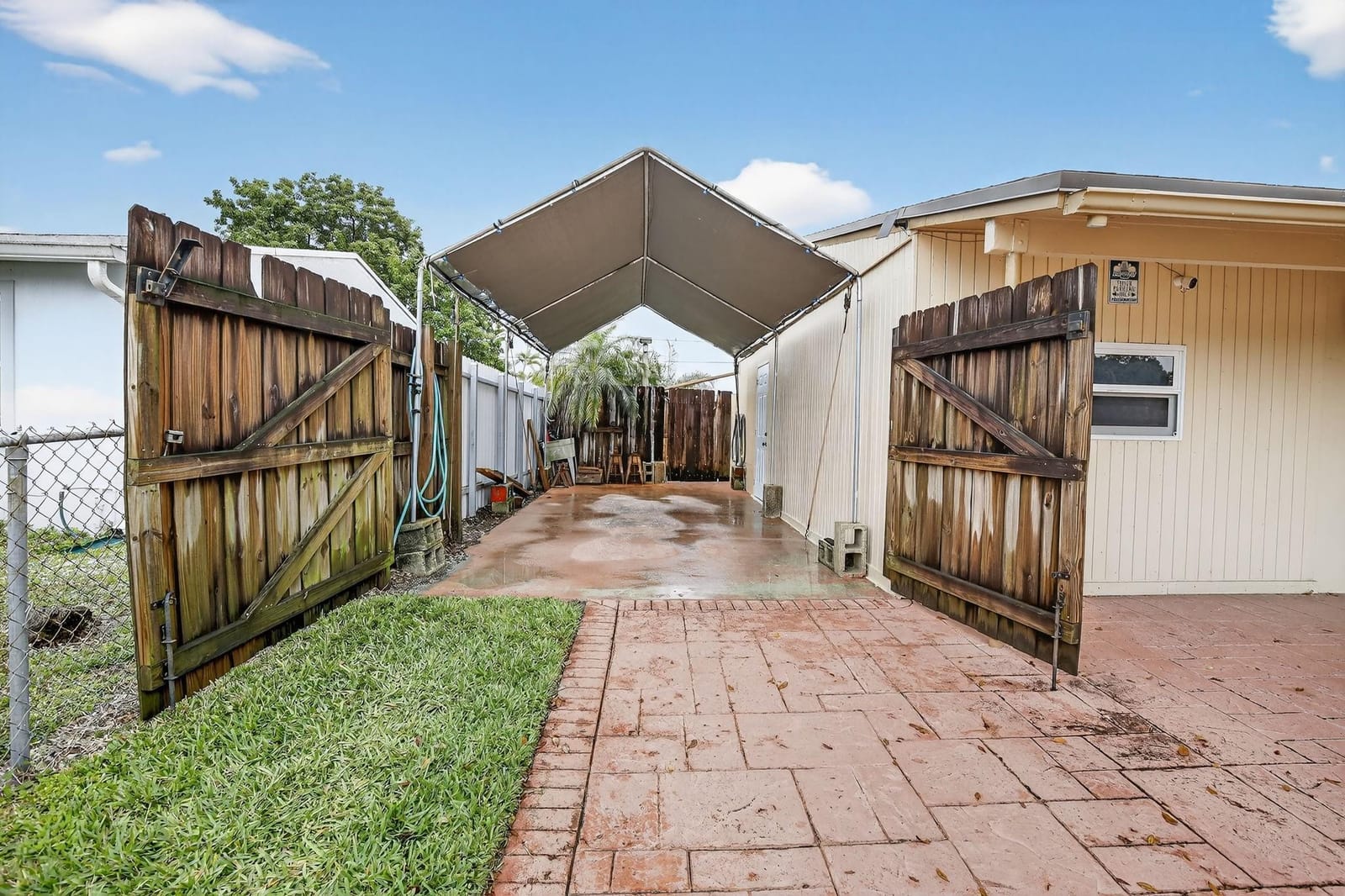 4901 SW 18th Street — photo 5