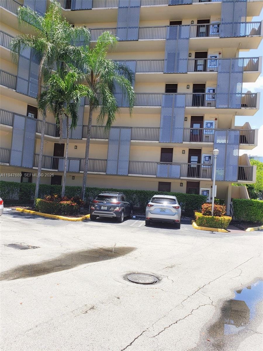 3101 N Country Club Drive 101, Aventura, FL 33180 photo 13