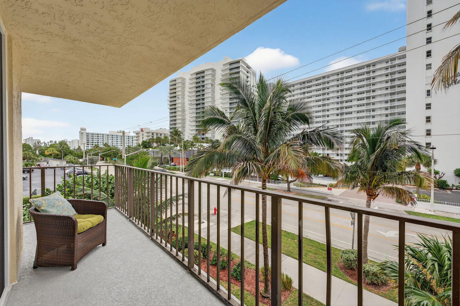 1009 N Ocean Boulevard 312 — photo 2