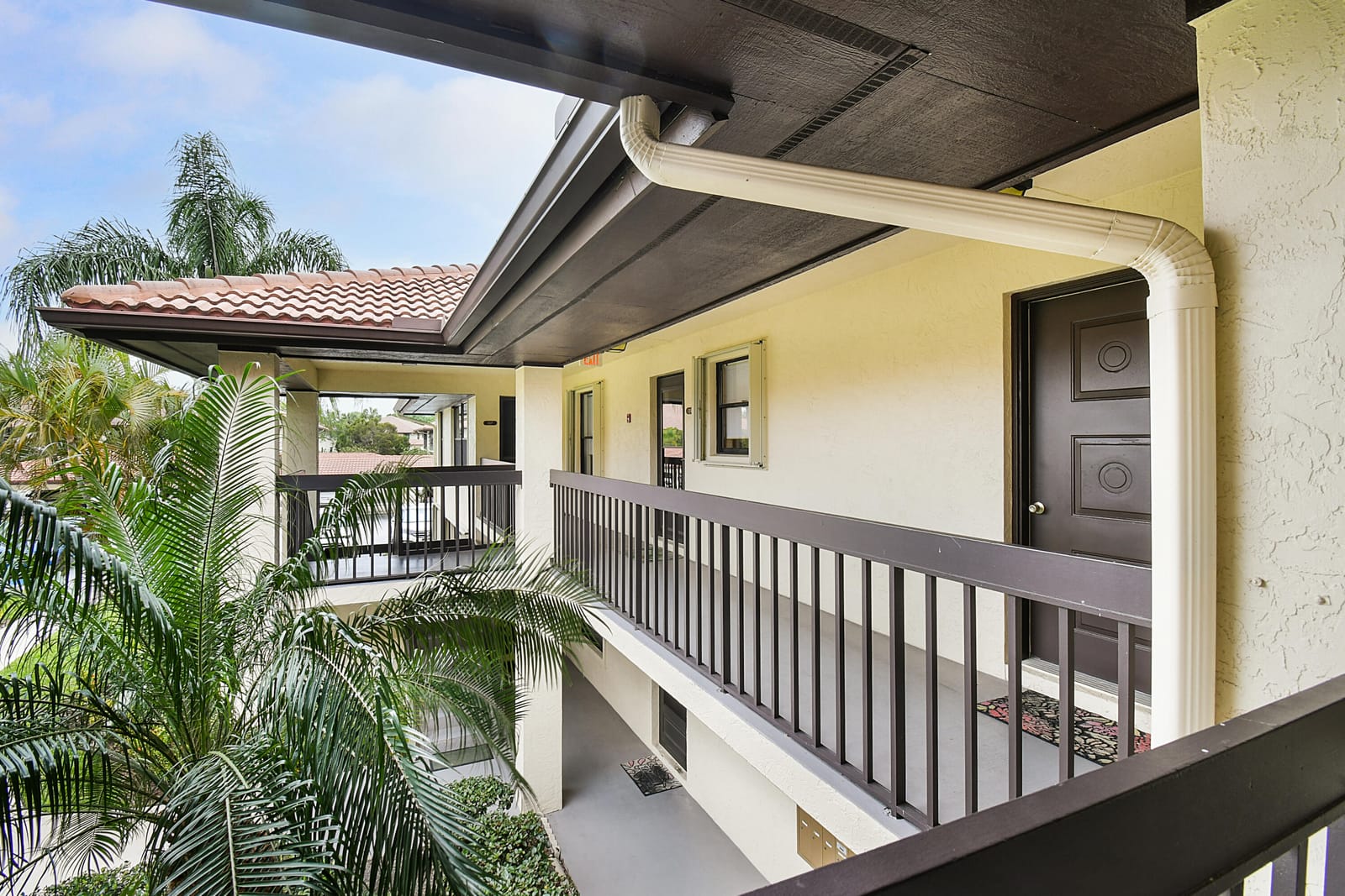 241 SW South River Drive 206 — photo 4