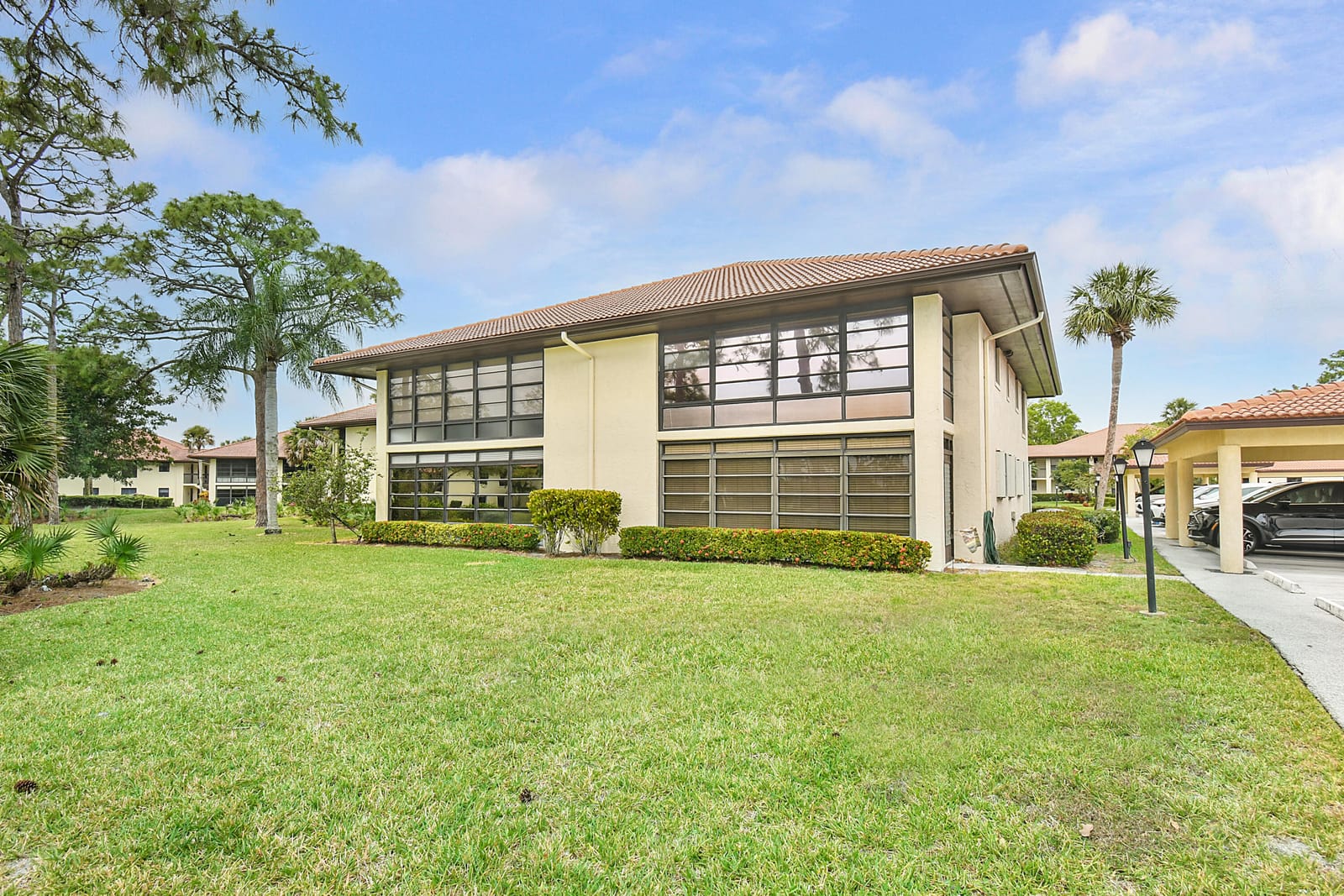 241 SW South River Drive 206 — photo 7