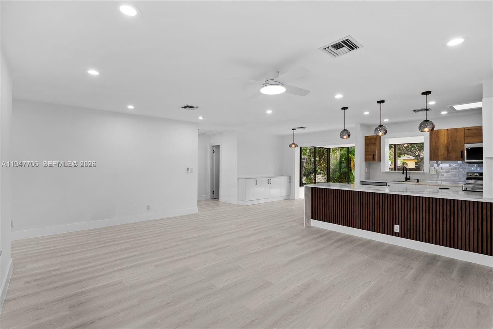 709 SW 4th Court, Hallandale Beach, FL 33009