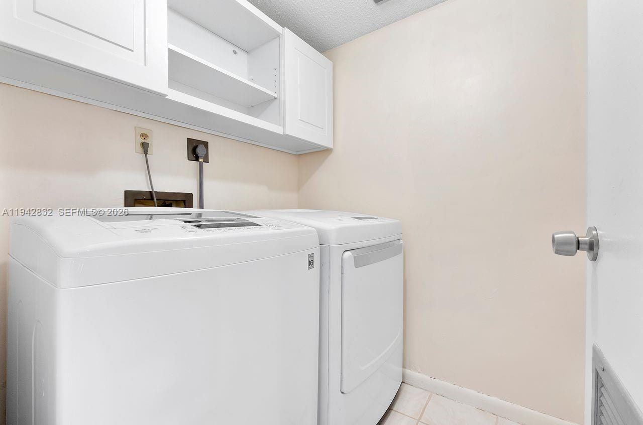 2200 S Cypress Bend Drive 406, Pompano Beach, FL 33069 photo 24