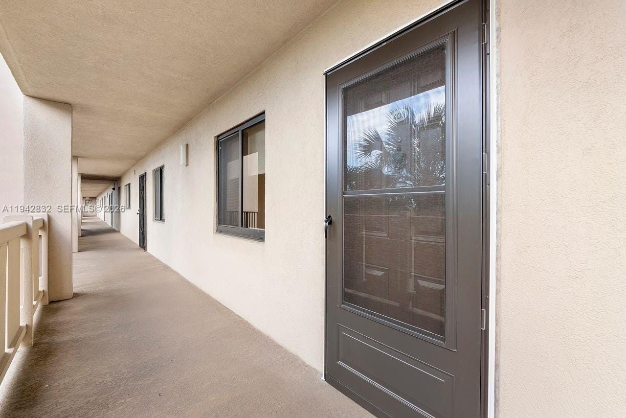 2200 S Cypress Bend Drive 406, Pompano Beach, FL 33069 photo 28