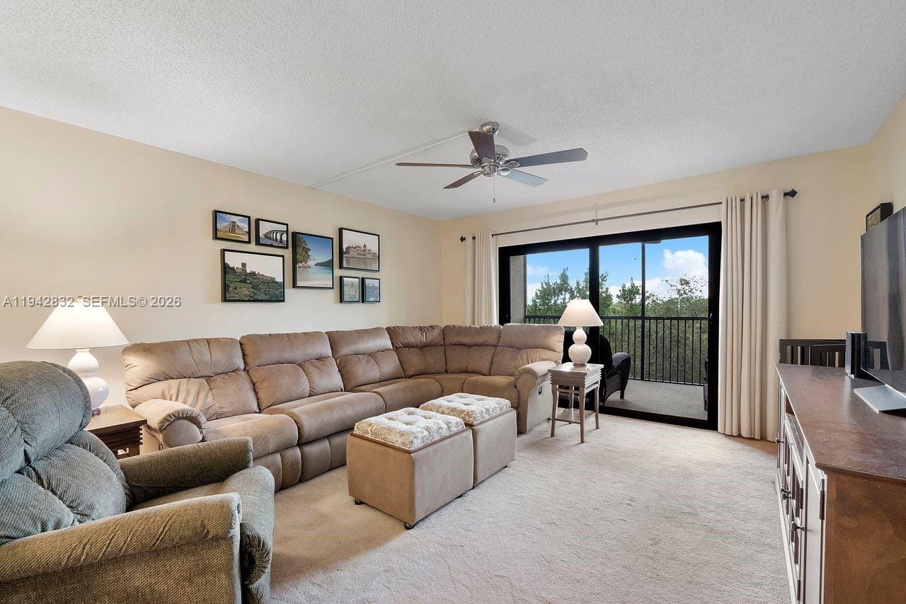 2200 S Cypress Bend Drive 406 — photo 5