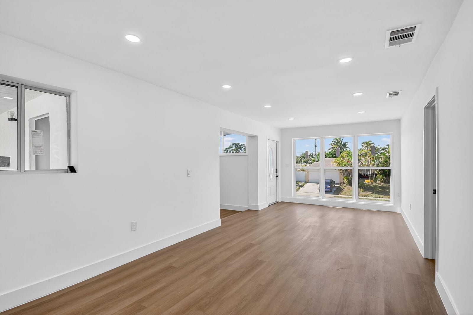 1426 Hillcrest Dr Drive — photo 11