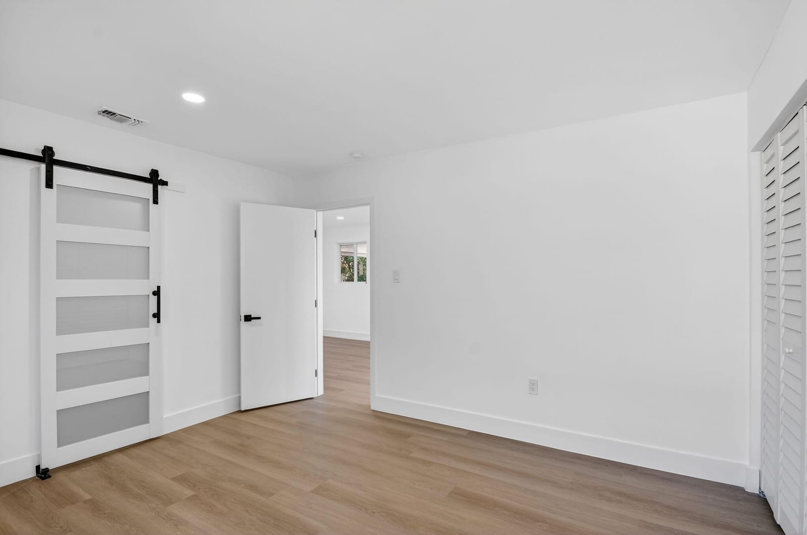 1426 Hillcrest Dr Drive, Lake Worth Beach, FL 33461 photo 24