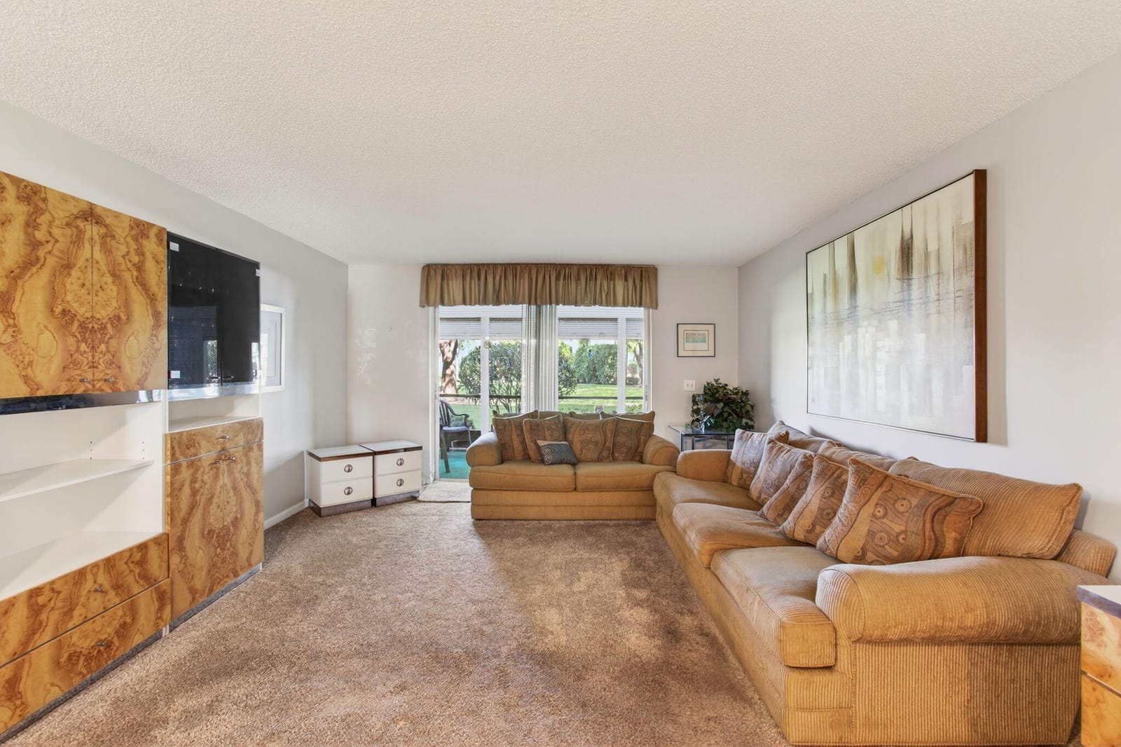 14701 Cumberland Drive 1080 — photo 6
