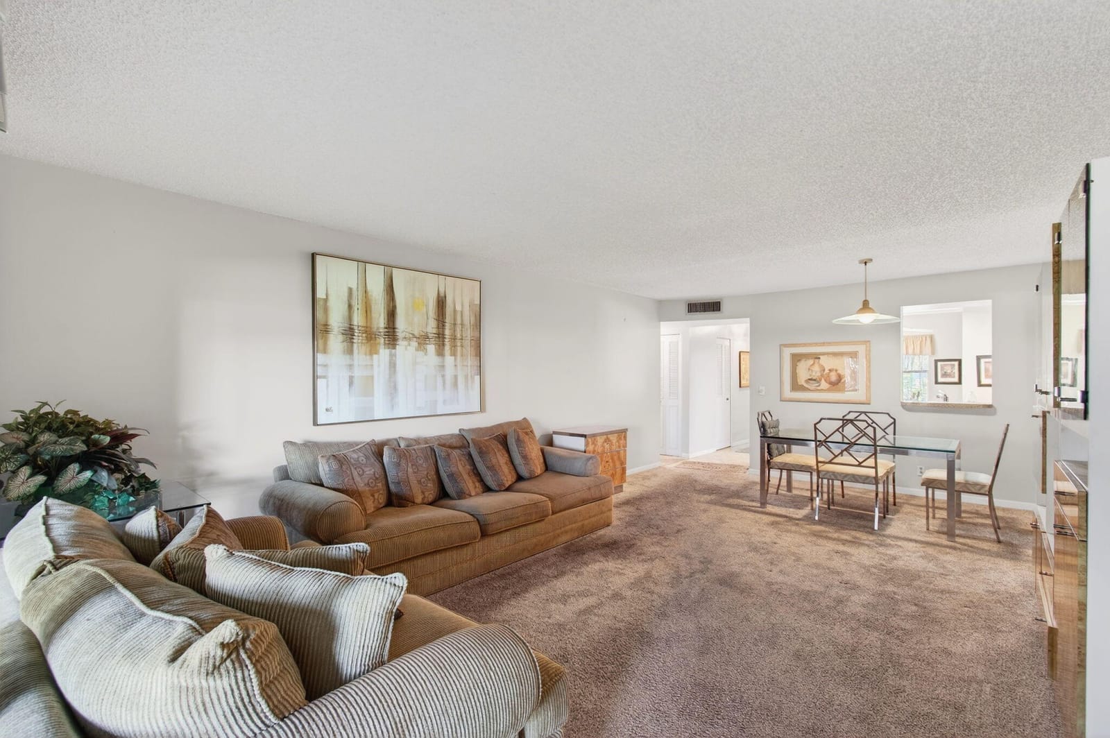 14701 Cumberland Drive 1080 — photo 8