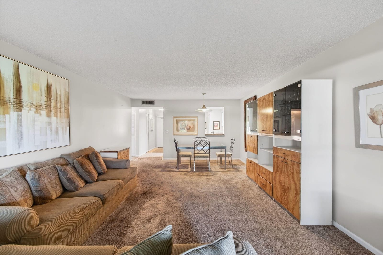 14701 Cumberland Drive 1080 — photo 9
