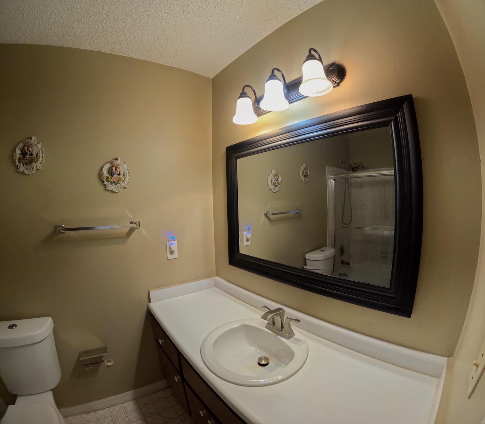 126 NW Hibiscus St Street NW — photo 11