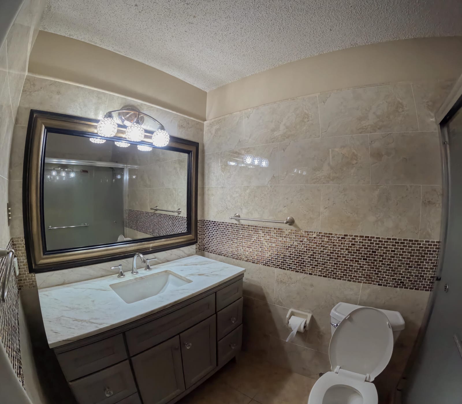 126 NW Hibiscus St Street NW — photo 12