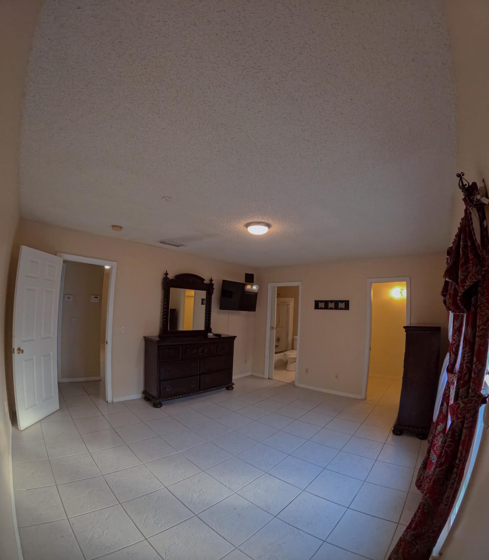 126 NW Hibiscus St Street NW — photo 9
